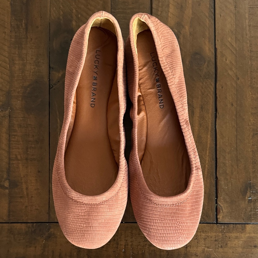 Lucky Brand Women's Brown Textured Flats